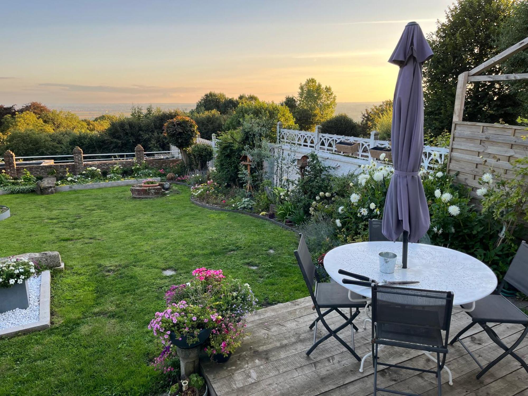 Le Petit Paradis Cassel Exteriör bild