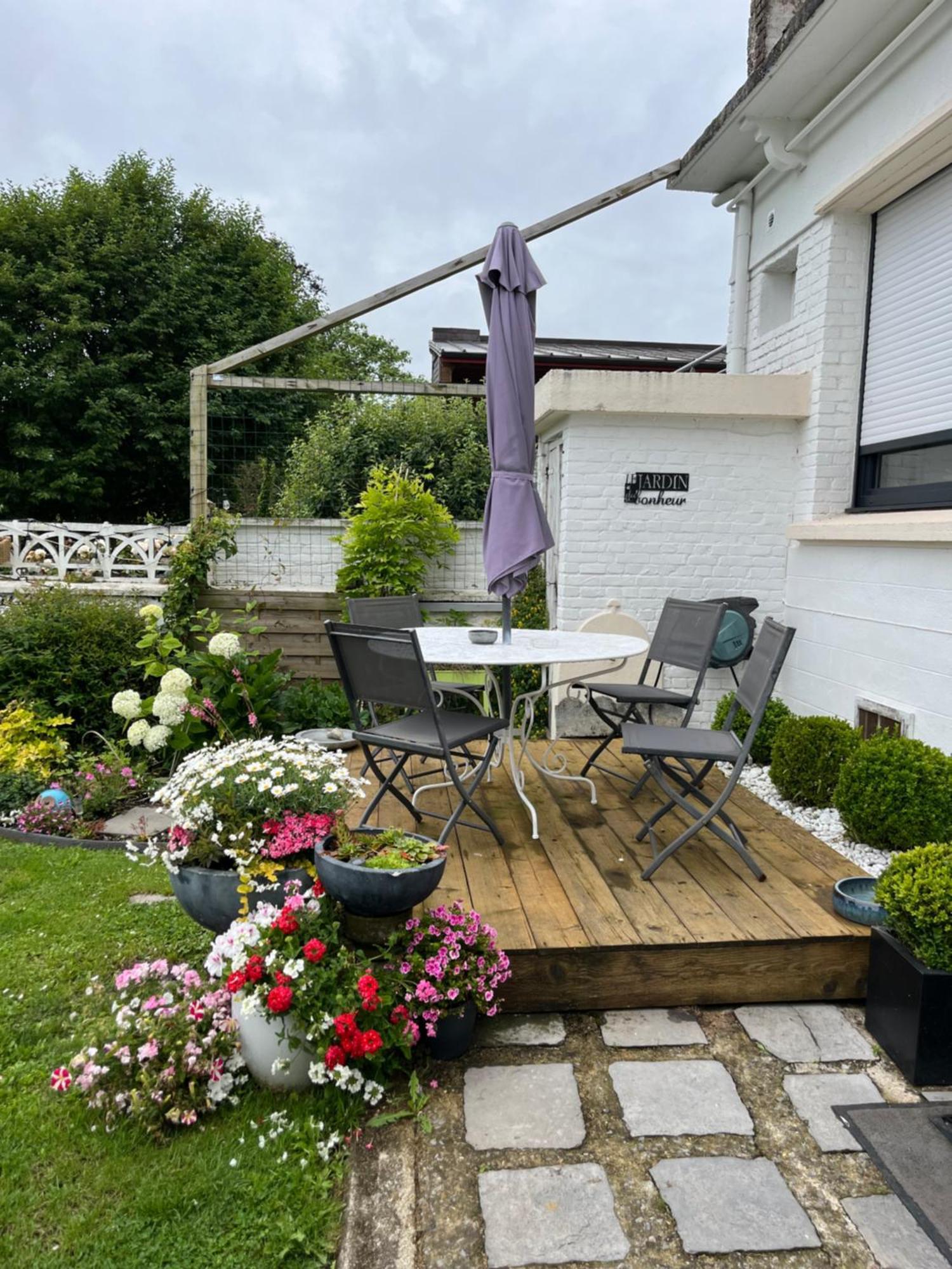 Le Petit Paradis Cassel Exteriör bild